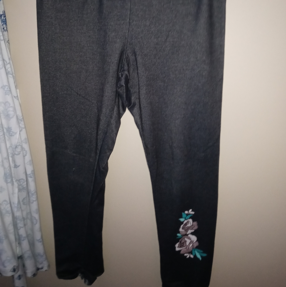 Childrens Grey leggings